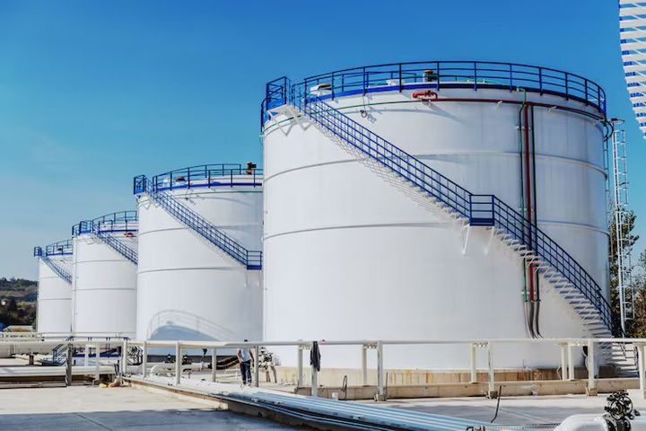 Understanding Water Tank Systems and Oil Tanks: Types, Uses, and Storage Basics